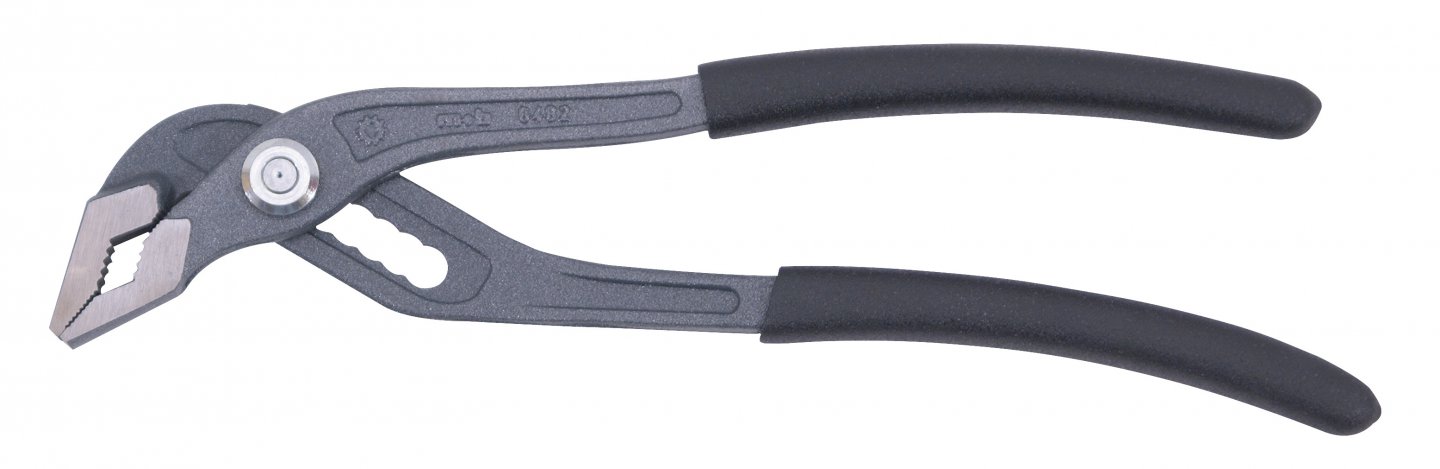 Pipe wrench, slim fit