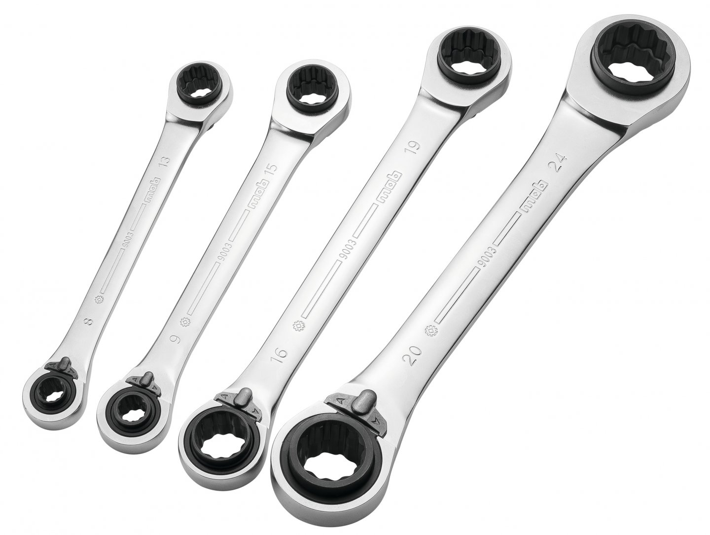 Double ratcheting wrenches 4x4 in metalbox 02