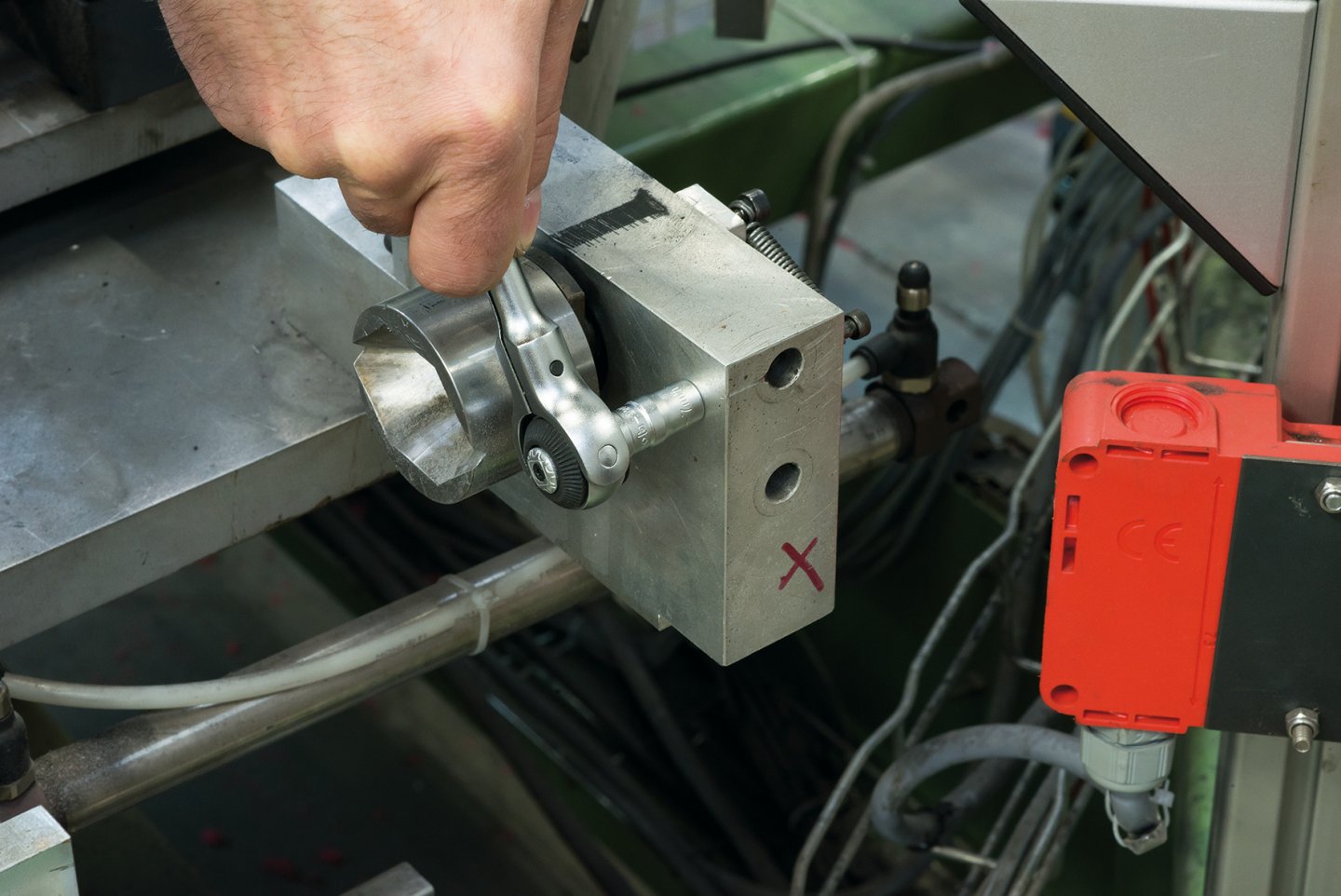 Swivel head ratchet set - 1/4'' - 46 pieces in fusion box 04