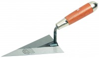 Triangular trowel