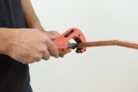 Pipe cutter for copper pipes 04