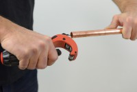 Pipe cutter for copper pipes 05