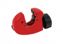 Mini pipe cutter for copper pipes