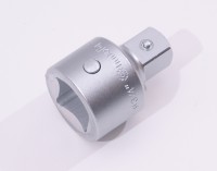 Socket adaptor