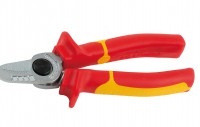 Insulated cable cutter