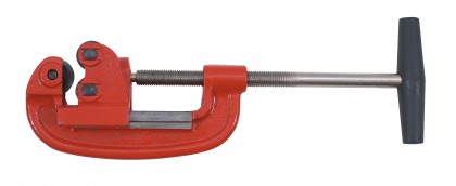 Pipe cutter for steel pipes