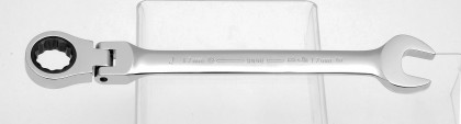 Combination ratcheting wrenches, hinged