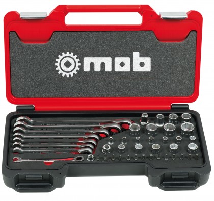 Ratcheting spanner set in fusion box