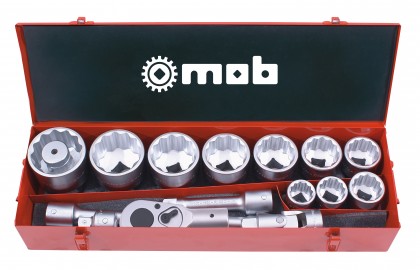 Set in metal box 1'' 17 pieces, 12 sides