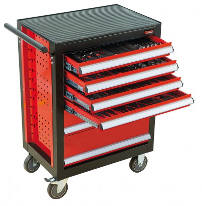 Trolleys with 109 pieces